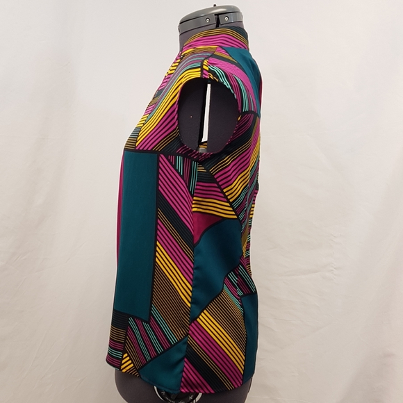 Vintage, Bright Geometric, sleeveless blouse. - Picture 3 of 7